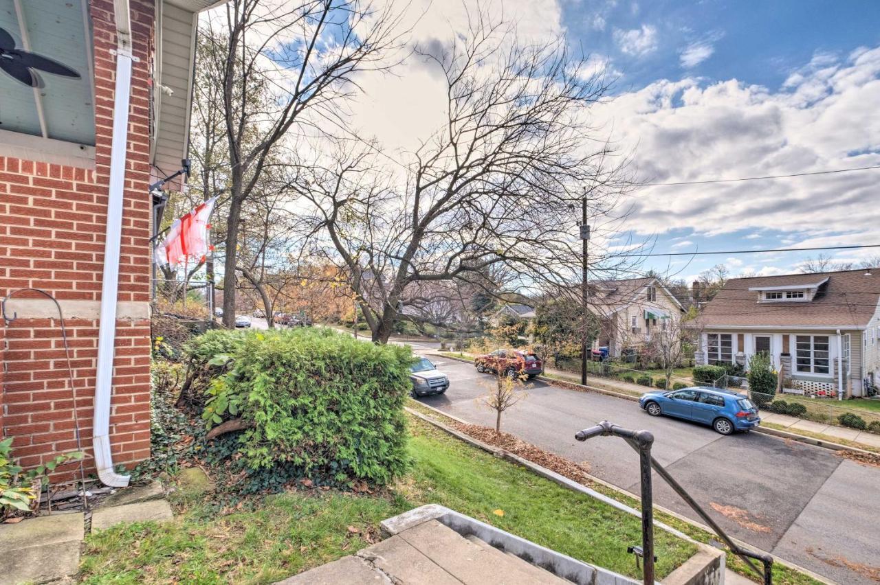 Ideally Located Dc Home With Pool Table And Patio ワシントン エクステリア 写真